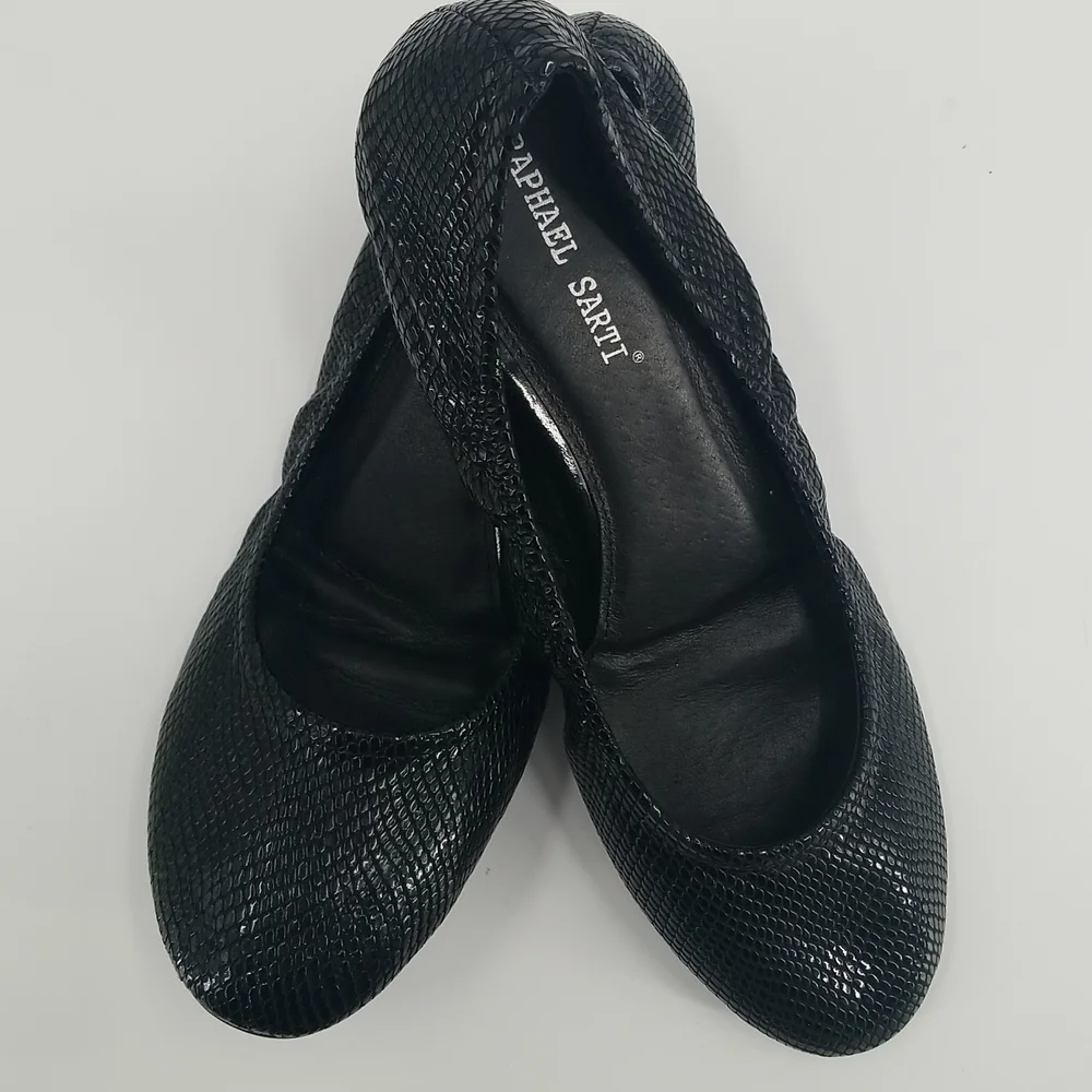 RS Black Genuine Leather‎ Textured Ballet Flat